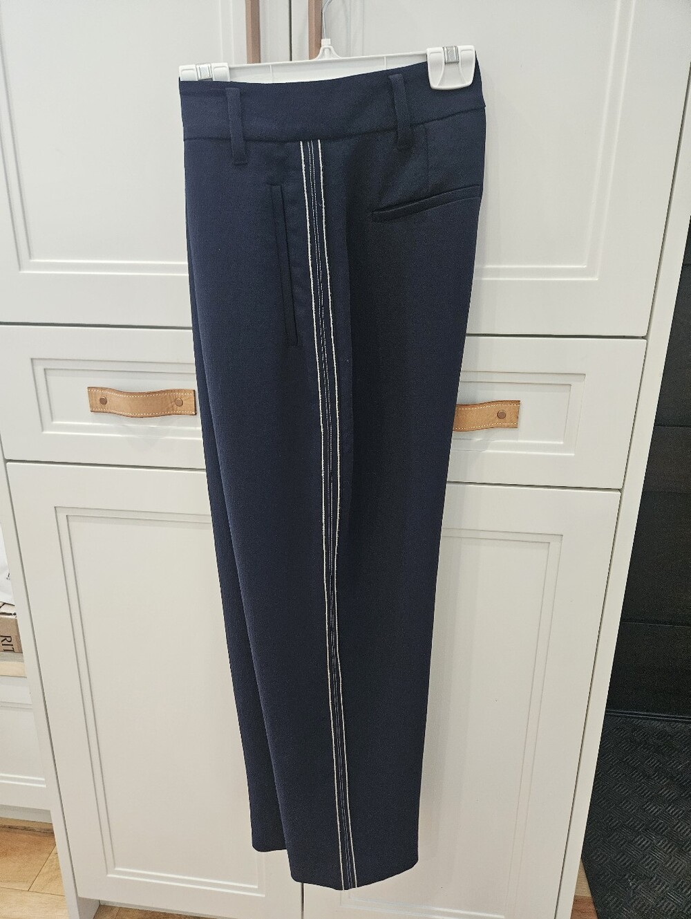 Aritzia BLUE Wilfred Jallade Pant, Size 6, Navy Blue
